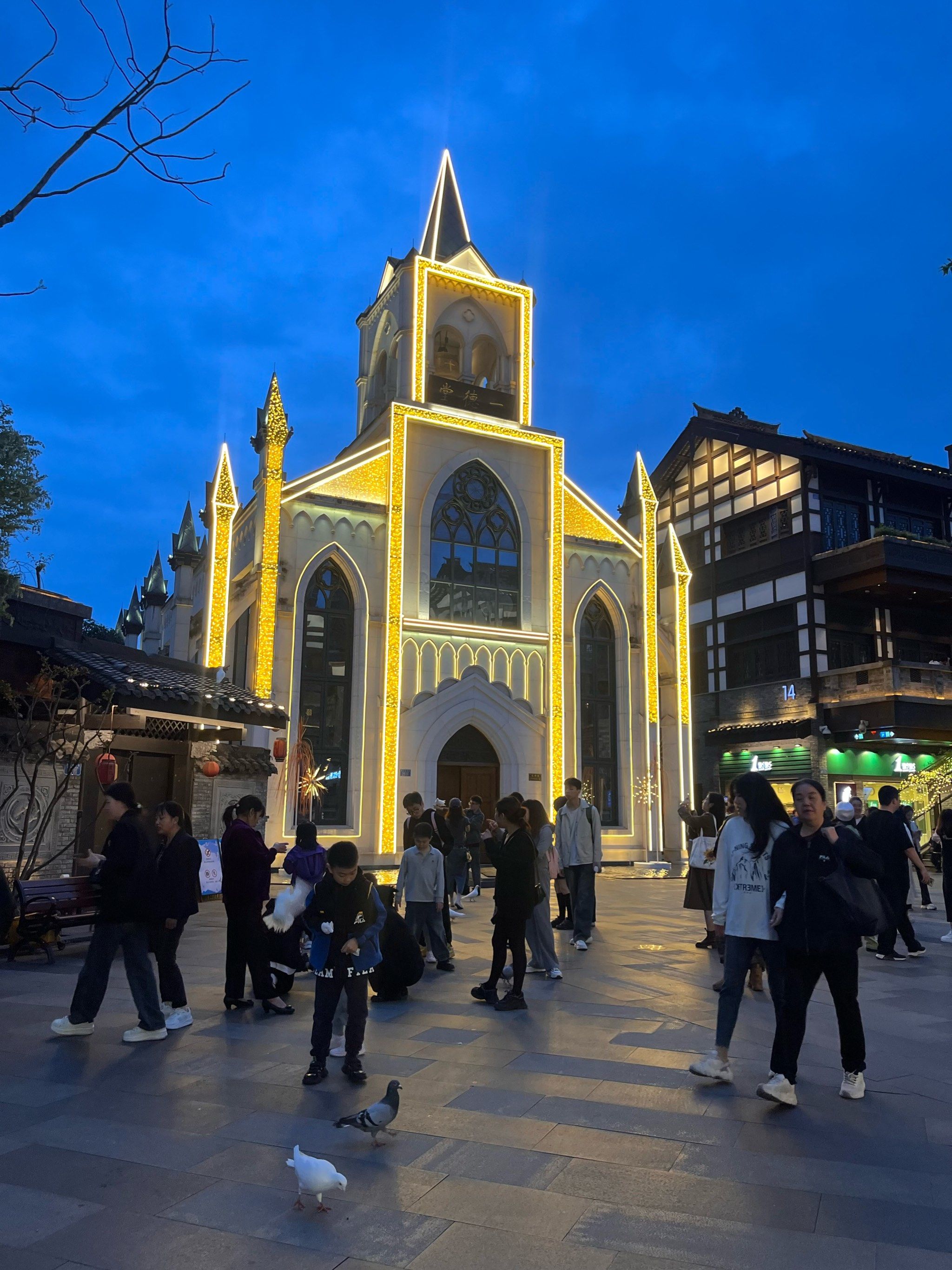 重庆南滨路好逛的免费4a景点——弹子石老街