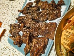-小董哥烤串·爆汁大油边(故宫店)
