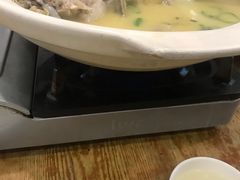 -三湘四水湖南特色餐厅(颐景公寓店)