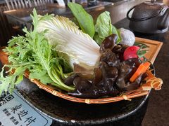 -湊湊火锅·茶憩(新中关购物中心店)