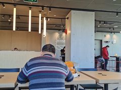 -麦当劳(展览路店)