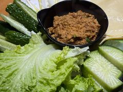 -果松木炭酸菜铜火锅·外婆参鸡汤