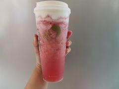 芝芝莓莓桃-喜茶(东莞汇一城店)