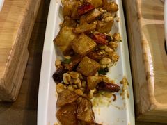 -鸿通城购物中心