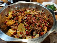 爆辣干锅鸭头-安诚居干锅鸭头(八角店)