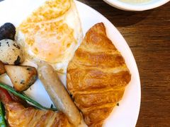 -松山湖凯悦酒店·Café自助餐厅·周末火舞秀表演