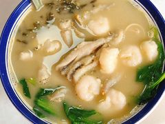 黄鱼虾仁面-明呈黄鱼面馆(斜土路店)
