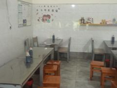 大堂-平安桥张氏肥肠粉