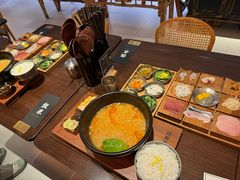 -银米·云南传统过桥米线(双廊黑金冠店)