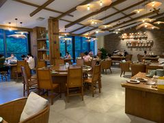 大堂-芳草地度假酒店·野炉中餐厅