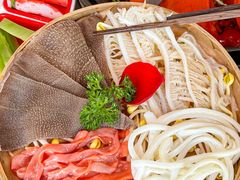 -赵美丽·重庆社区火锅·直营店(火车东站·中豪国际店)