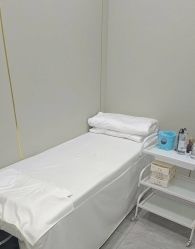 -苗医生0感祛痘连锁