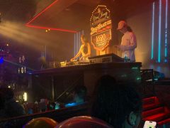 -五月花酒吧(民德路店)