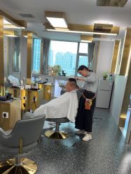 -即型男士理发工作室