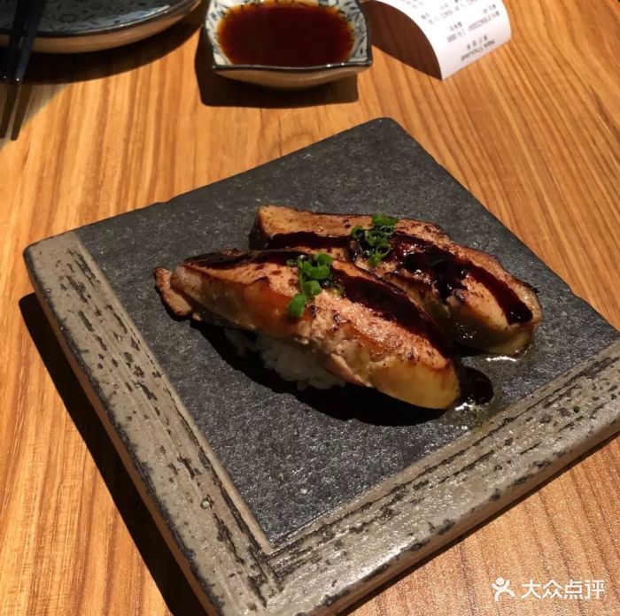 大隐·日本料理专门店鹅肝手握图片