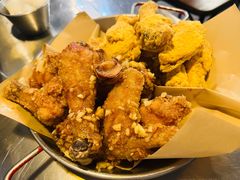 黄油蒜炸鸡块-富乐满韩国正宗炸鸡韩国料理(虹泉路店)