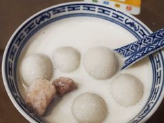 -黄氏许牛奶甜品专家(水晶街店)