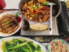 -刘姐啤酒鱼民族演艺餐厅(西街总店)