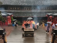 -峨眉山报国寺