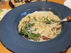 -Rabbit Cafe私房西餐甜点咖啡(栖霞路店)