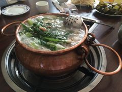 -姚记抚仙湖野生菌石锅鱼庄