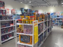 -嗨本可潮玩仓(大兴大悦春风里店)