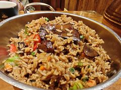 -老滇山寨•云南特色菜•地方菜•民族风情歌舞表演(金碧店)