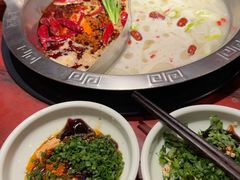 -袁老四重庆老火锅(桐梓坡店)