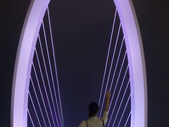 -南京眼步行桥