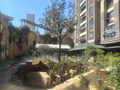 -忆江南·临江鱼馆