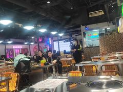 -马路牙子烧烤音乐酒馆(望京店)