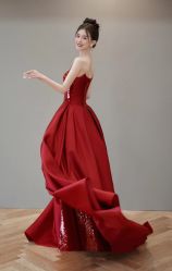 -LOVINA洛维娜婚纱礼服