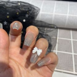 -UGIRL有个美甲