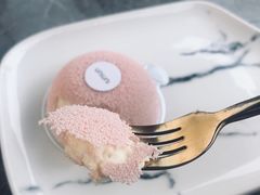 -UNI UNI(环亚凯瑟琳店)