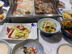 -宽坐河鲜馆(凤城九路店)