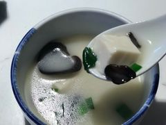 -姜君·千岛湖鱼头馆(浦东大道店)