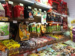 零售区-来伊份LYFEN(中央路店)