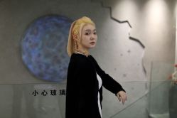 -变画·发型STUDIO