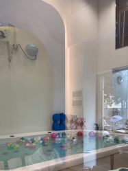 -乐悠游儿童游泳馆(宝安妇幼店)