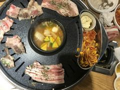 -江南猪肉商会无限续吃(弘大店)