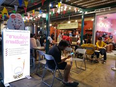 -席娜卡琳火车铁道夜市