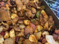 -老东镇啤酒屋海鲜加工·蒸汽海鲜·海鲜烧烤(台东店)