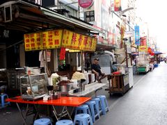 -六合夜市