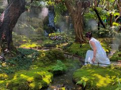 -Chom Cafe and Restaurant