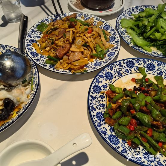 鹭湘菜馆(湖东店)
