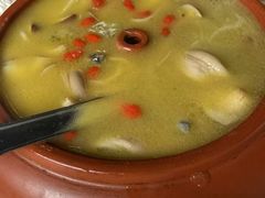 松茸汽锅鸡-龙姐私房菜(和顺古镇店)