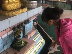 -ခြောက်ထပ်ကြီးရွှေသာလျောင်းဘုရားကြီး