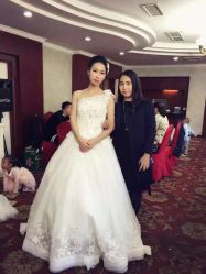 -贺贺新娘造型婚纱店
