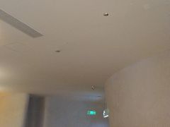 -涨巢·潮玩水疗局