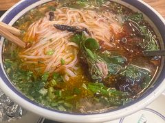 -云阿蛮云南生烫牛肉米线(奉贤路店)